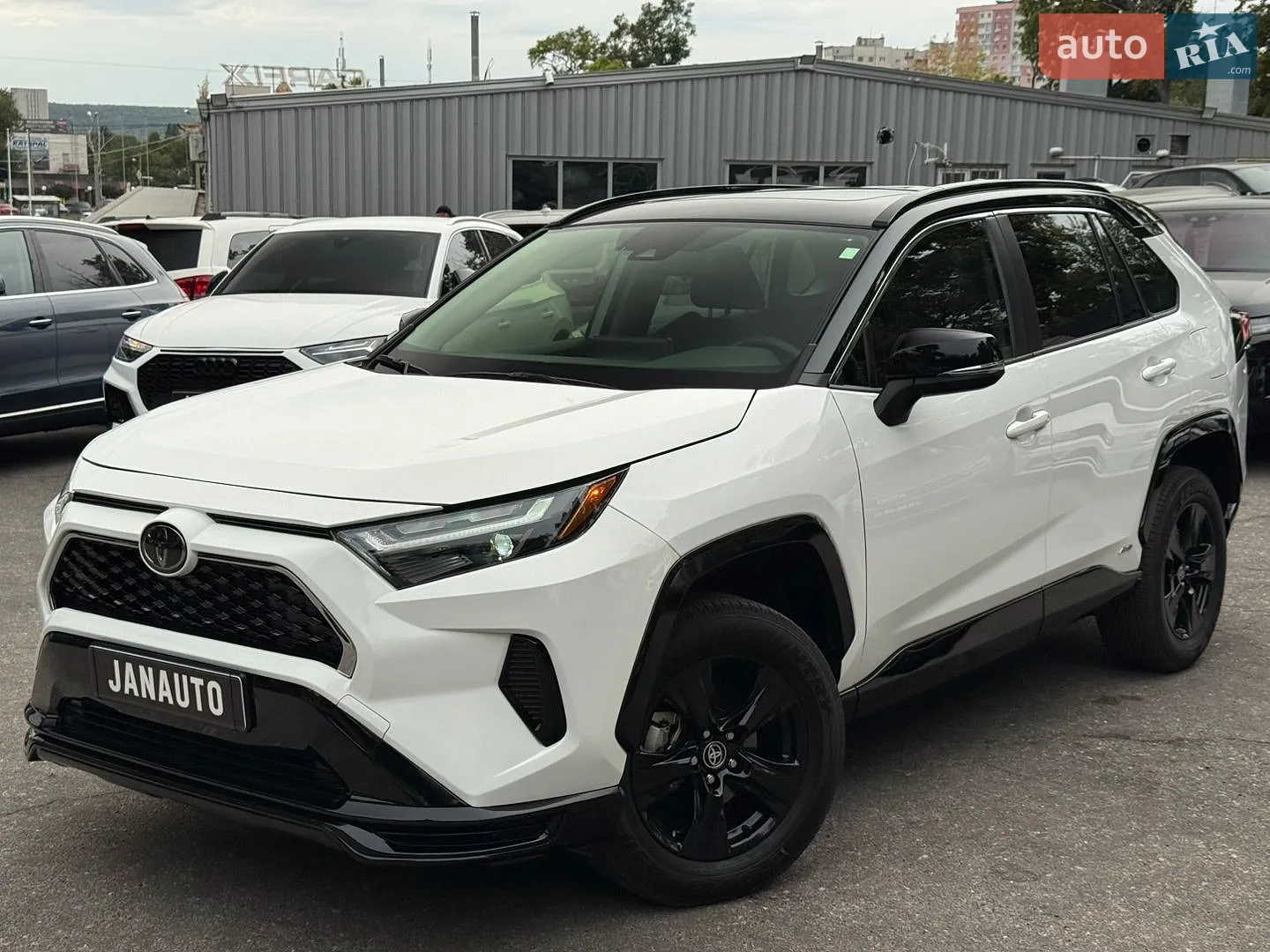 Toyota RAV4, 2025