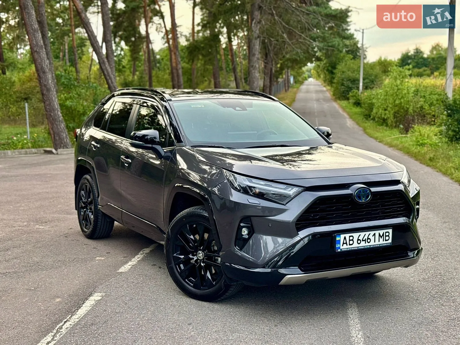 Toyota RAV4 2025 — 1