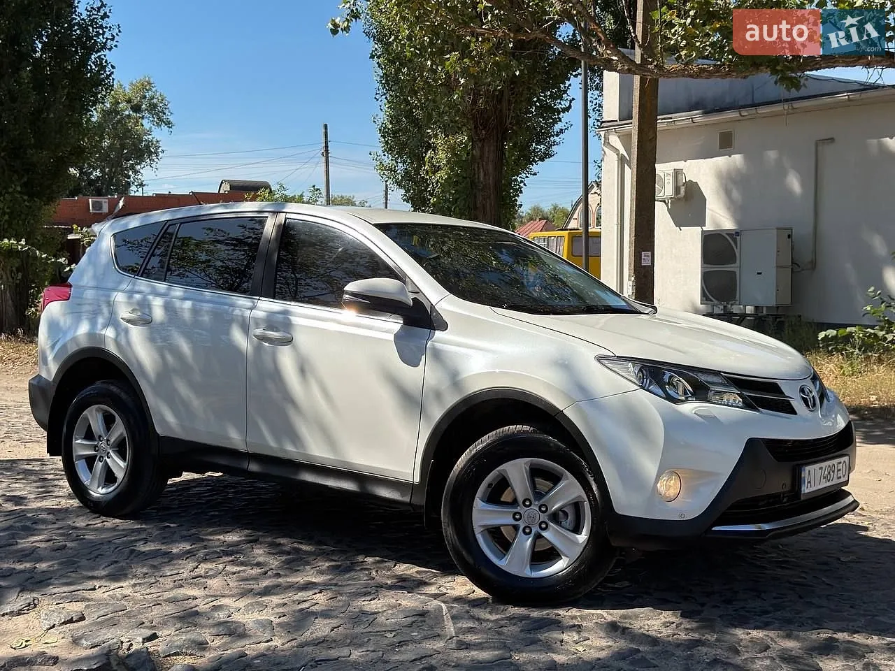 Toyota RAV4 2013 — 1