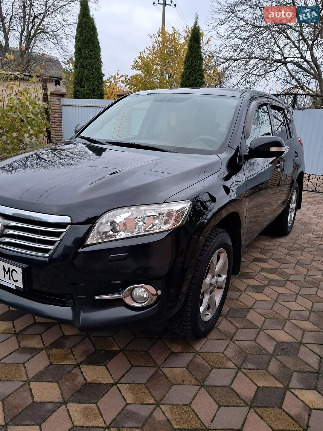 Toyota RAV4, 2011
