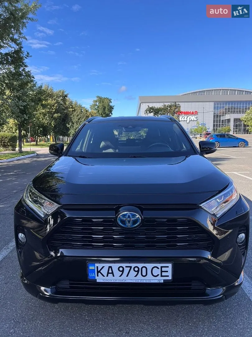 Toyota RAV4, 2021