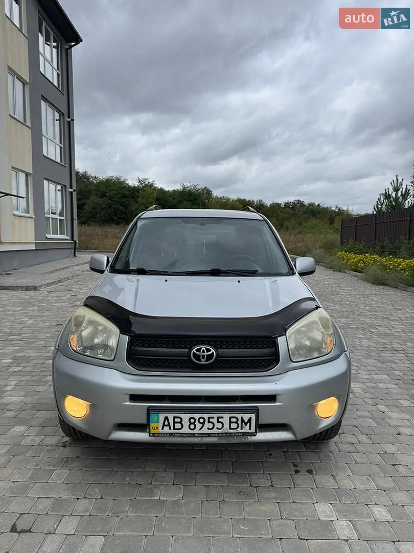Toyota RAV4, 2004