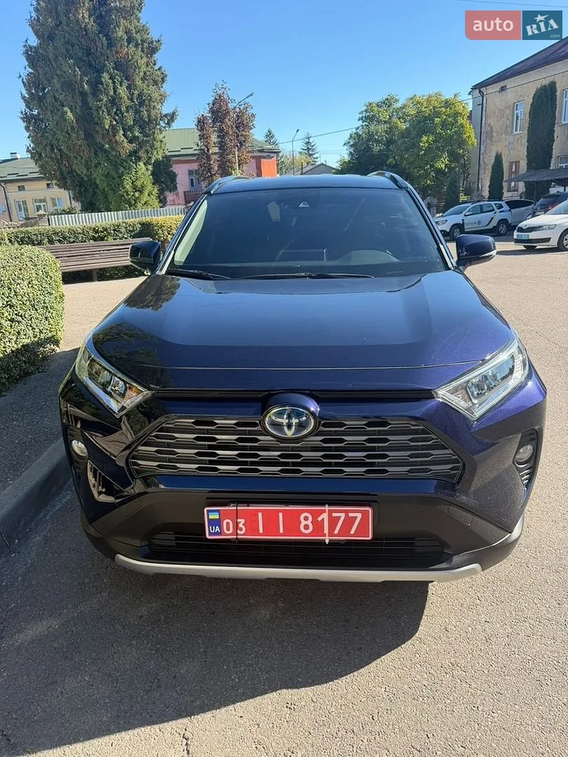 Toyota RAV4, 2021