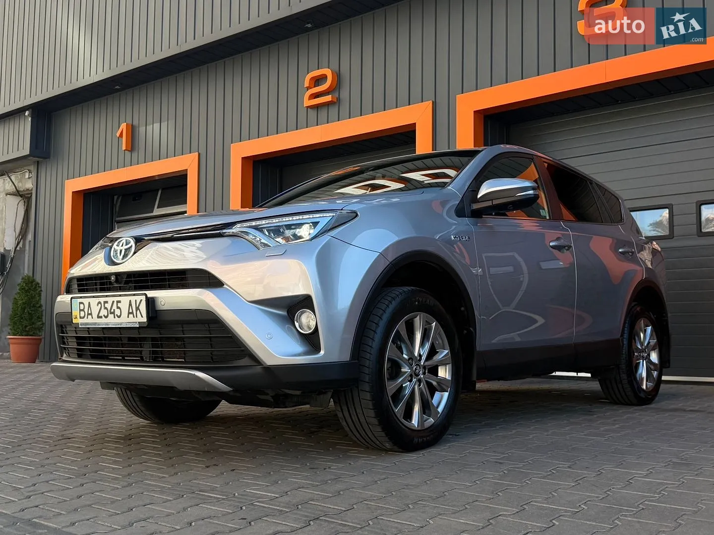 Toyota RAV4, 2016