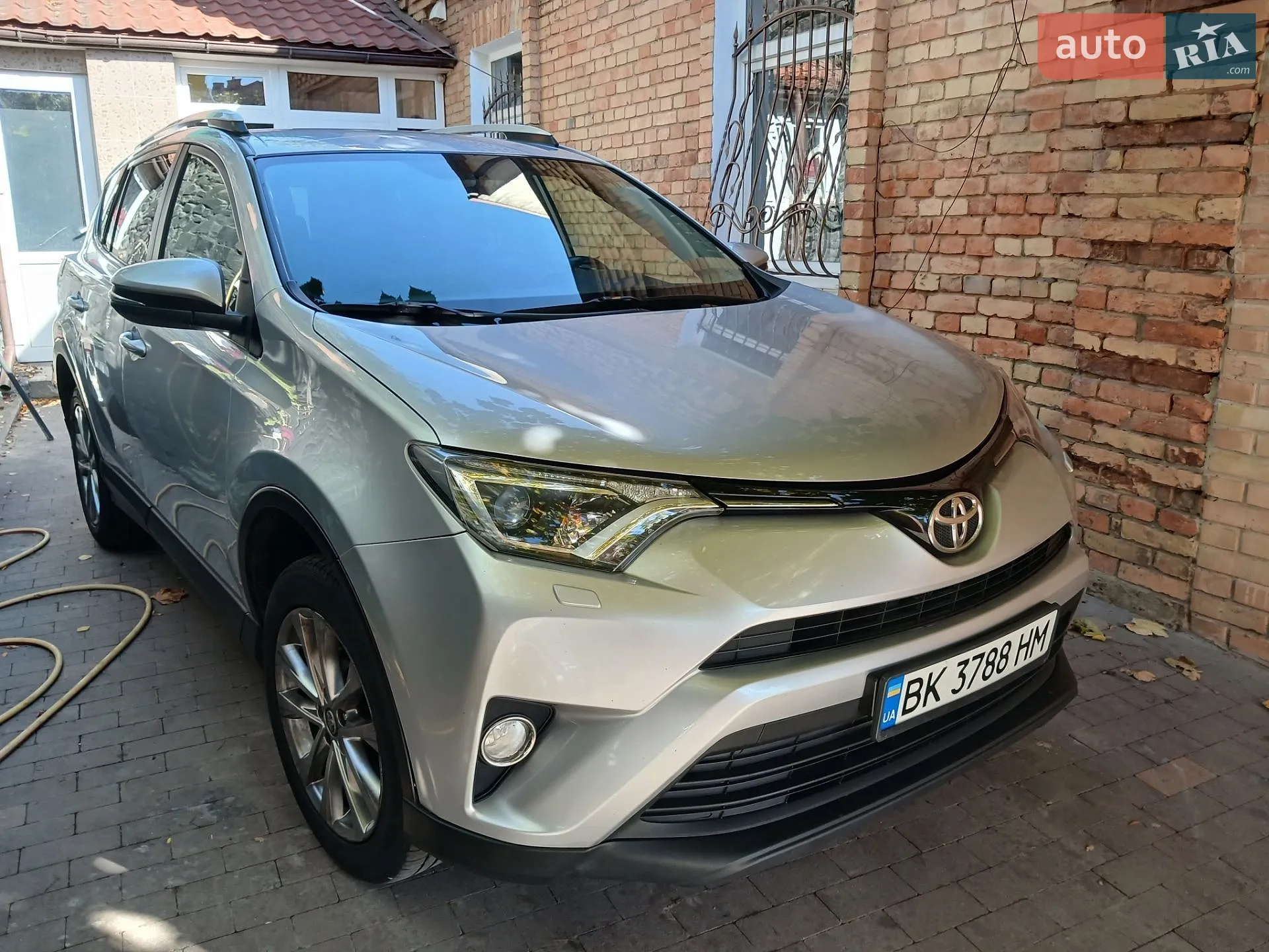 Toyota RAV4, 2015