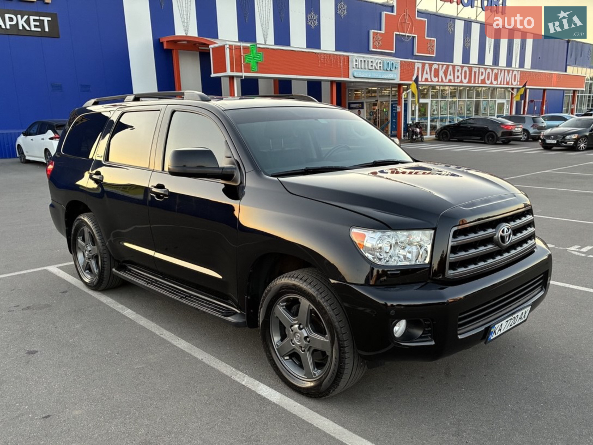 Toyota Sequoia, 2014