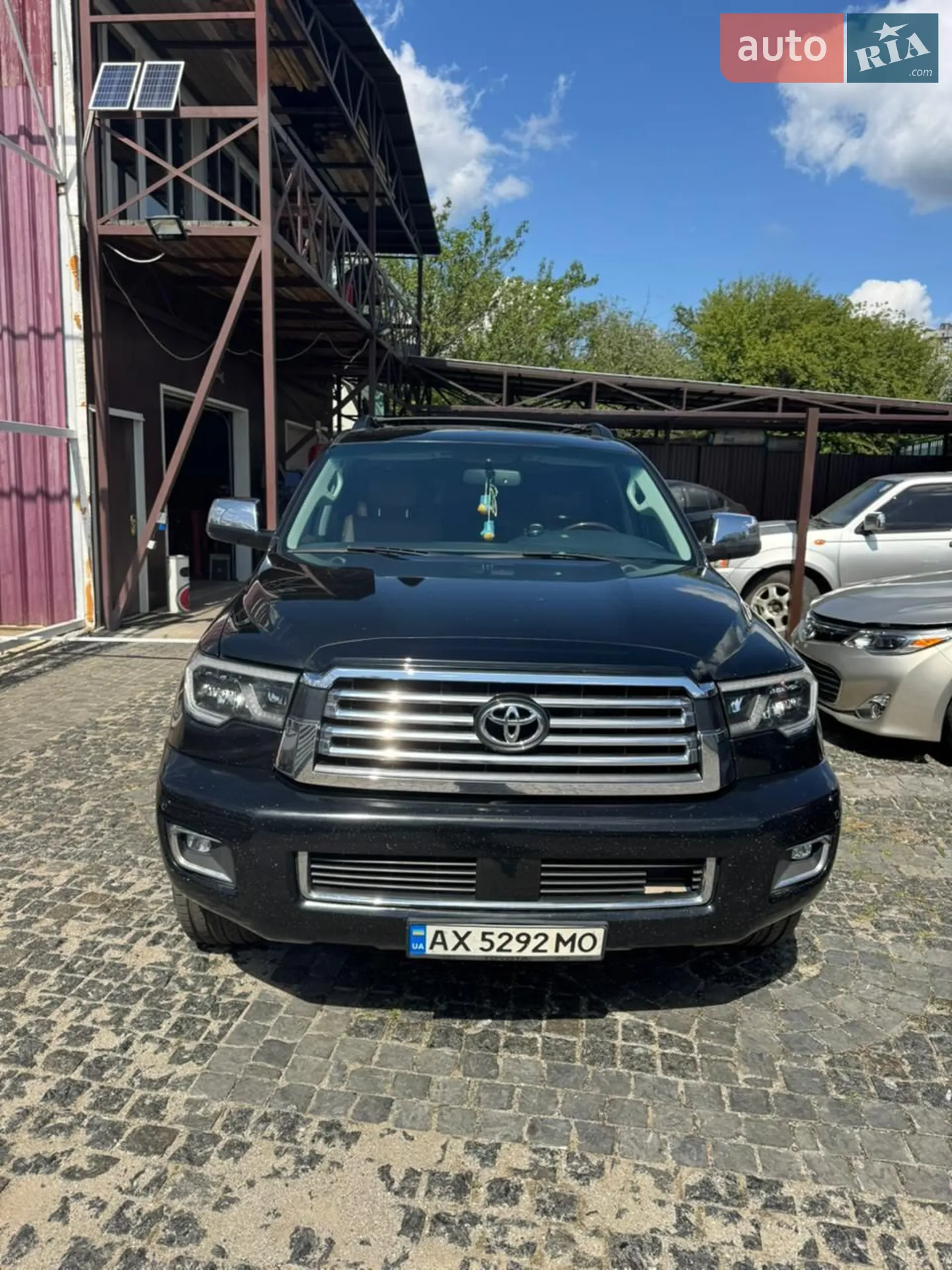 Toyota Sequoia, 2014