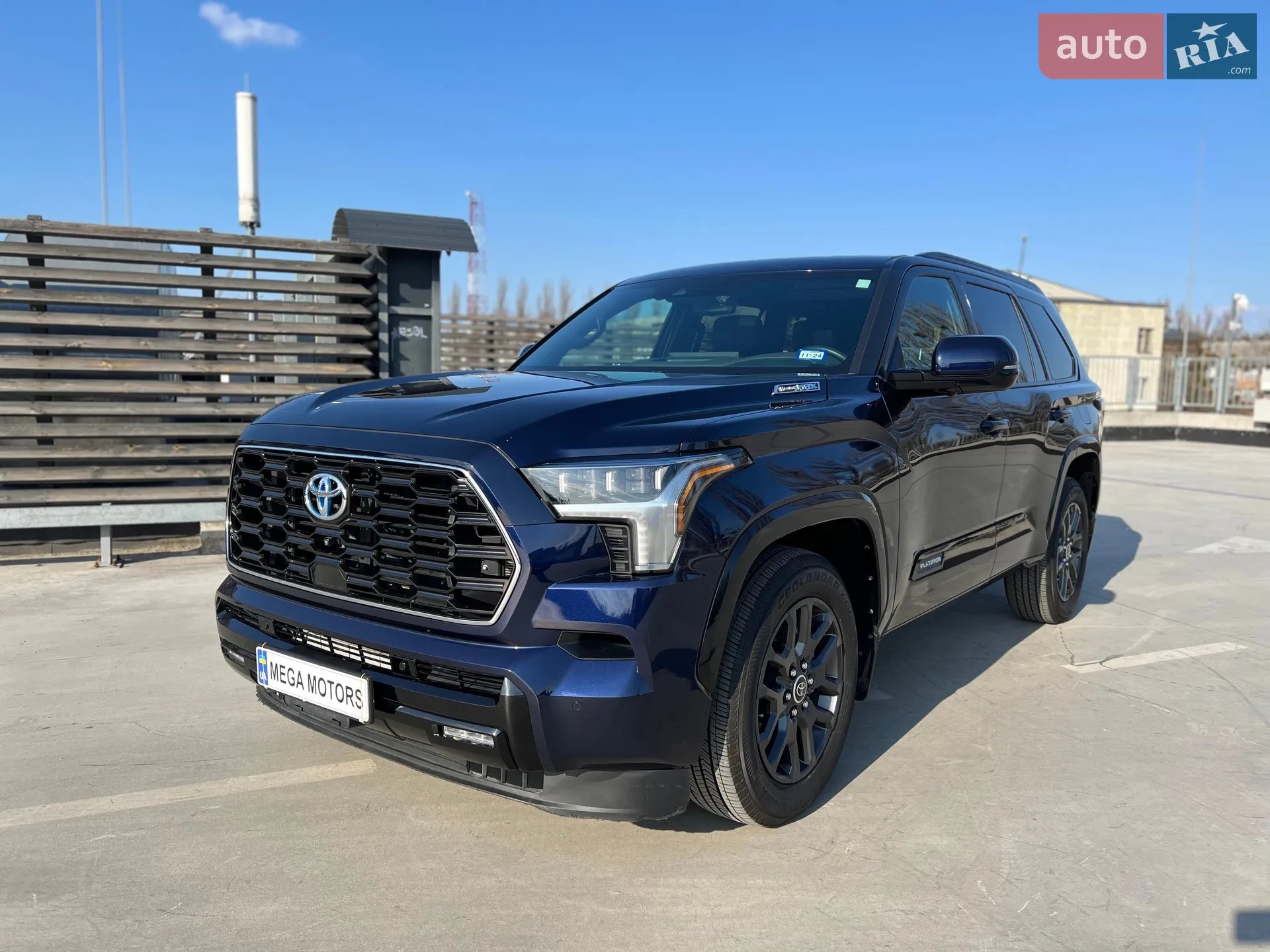 Toyota Sequoia, 2022