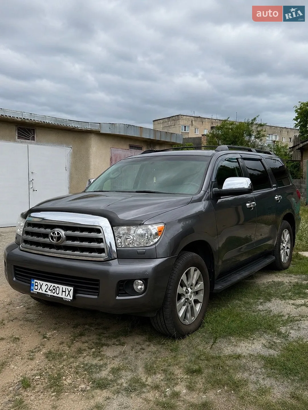 Toyota Sequoia, 2016