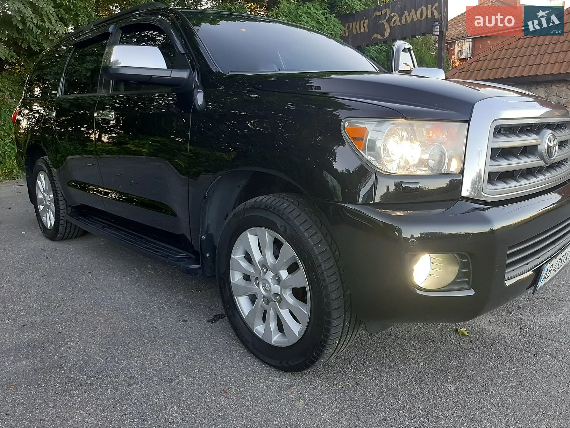 Toyota Sequoia, 2010