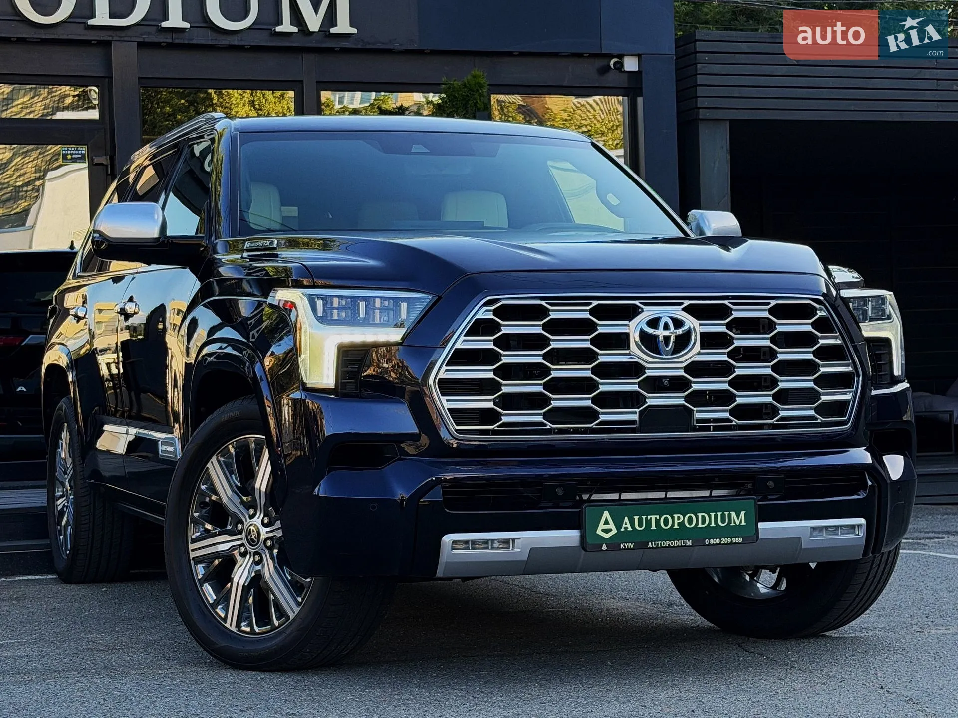Toyota Sequoia, 2023