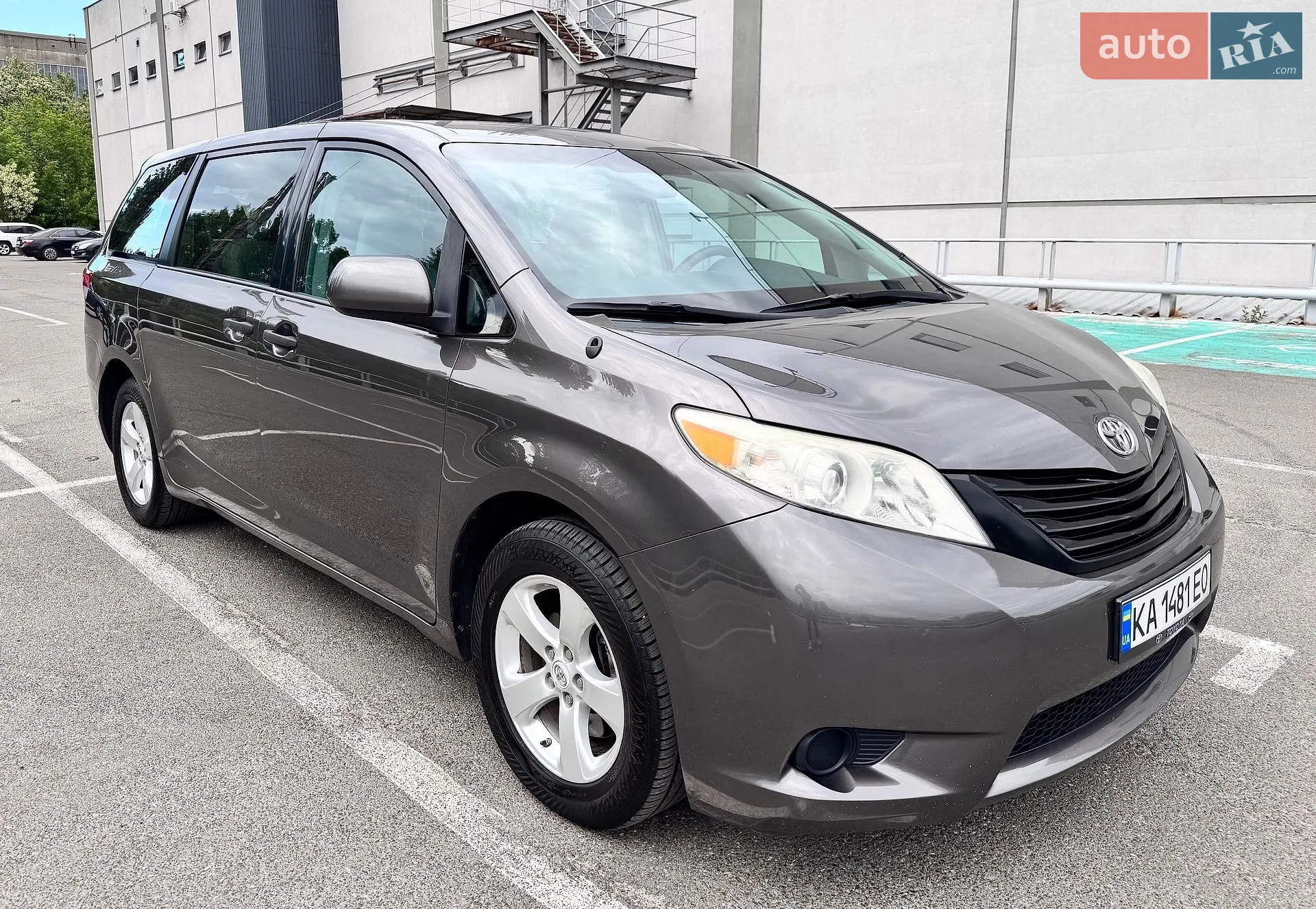 Toyota Sienna, 2012