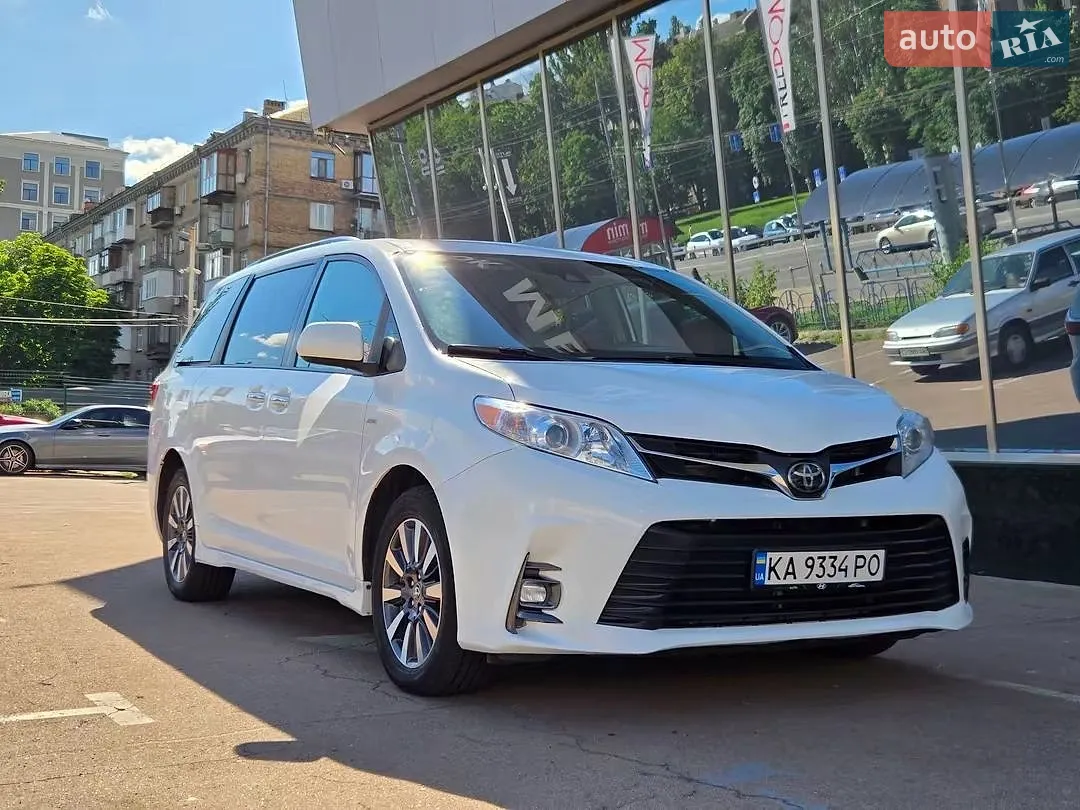 Toyota Sienna, 2019