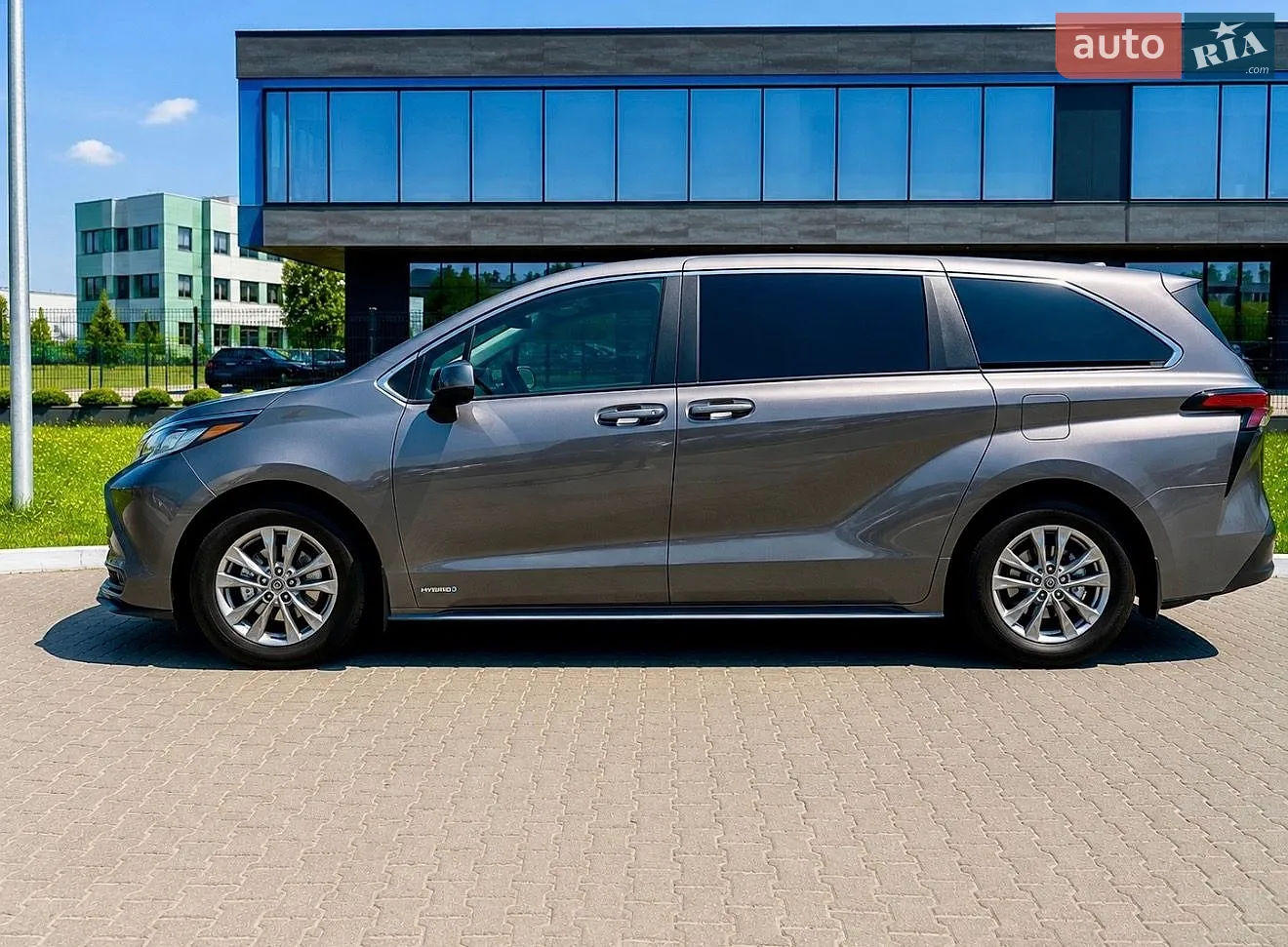 Toyota Sienna, 2024