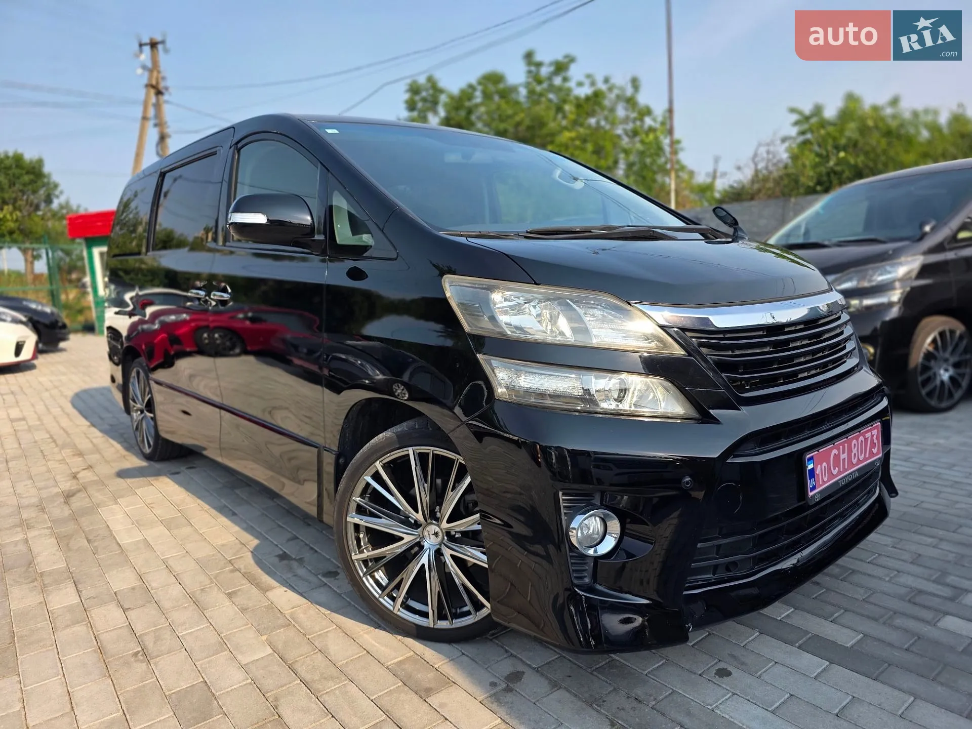 Toyota Vellfire, 2012