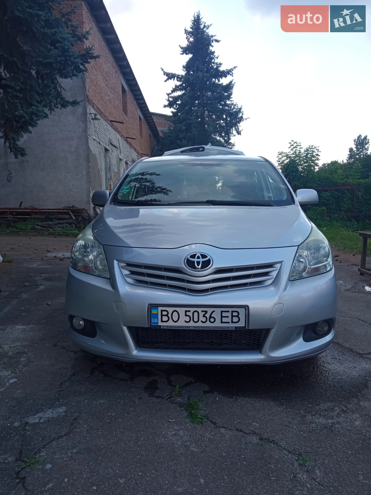 Toyota Verso, 2011
