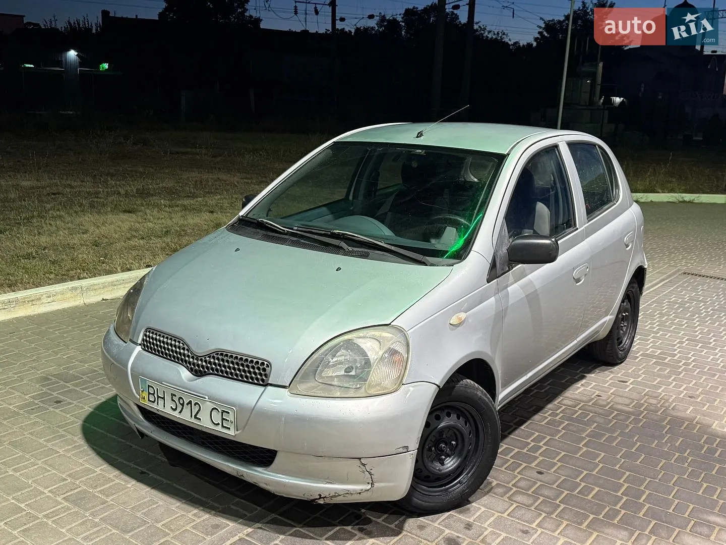Toyota Yaris 2002 — 1