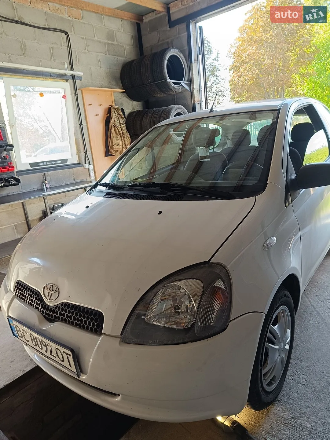 Toyota Yaris, 2001