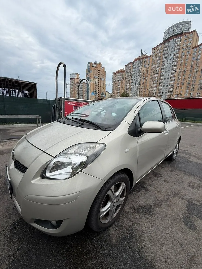 Toyota Yaris, 2011