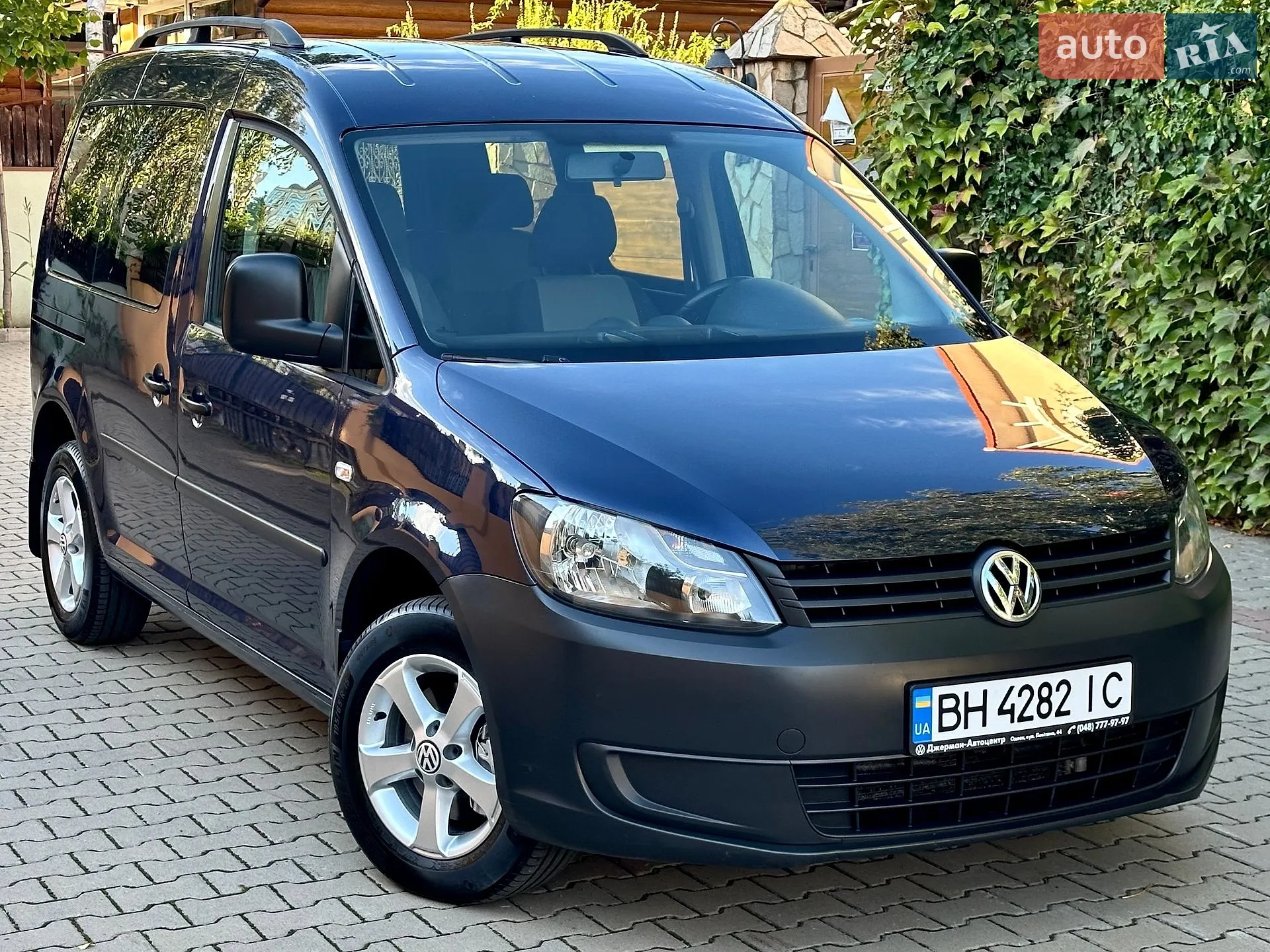 Volkswagen Caddy, 2011