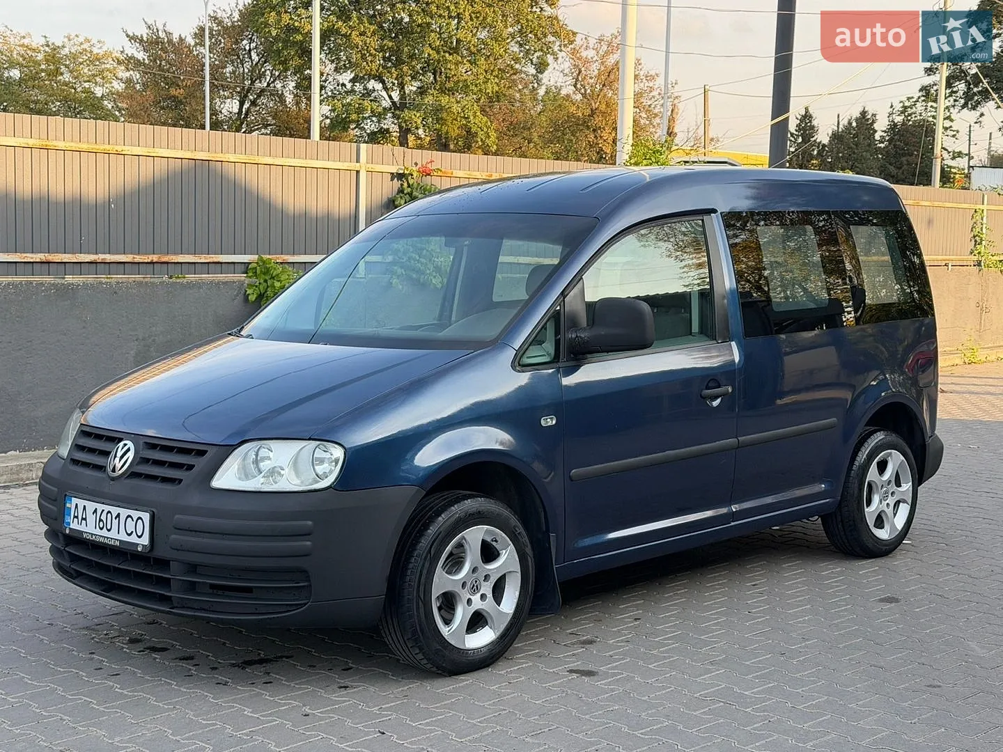 Volkswagen Caddy, 2004