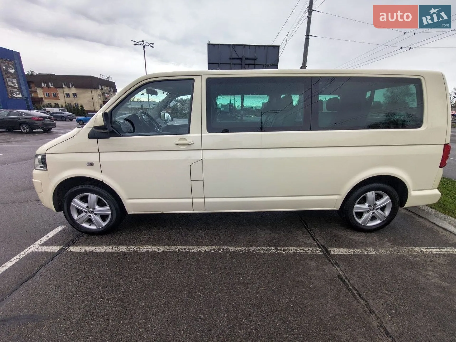 Volkswagen Caravelle, 2013