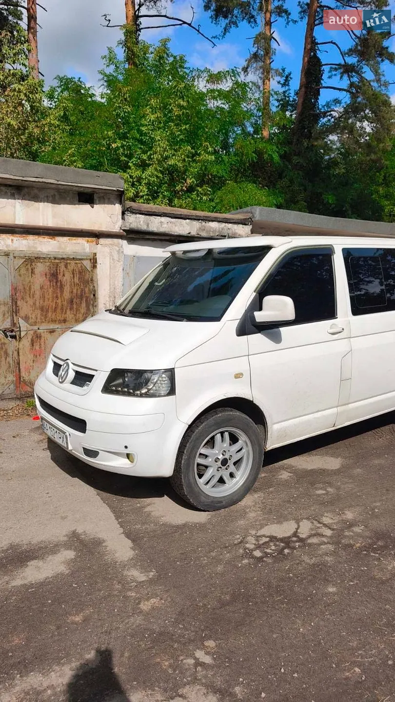 Volkswagen Caravelle, 2005