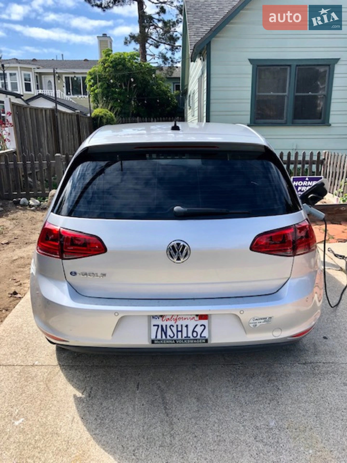 Volkswagen e-Golf, 2014