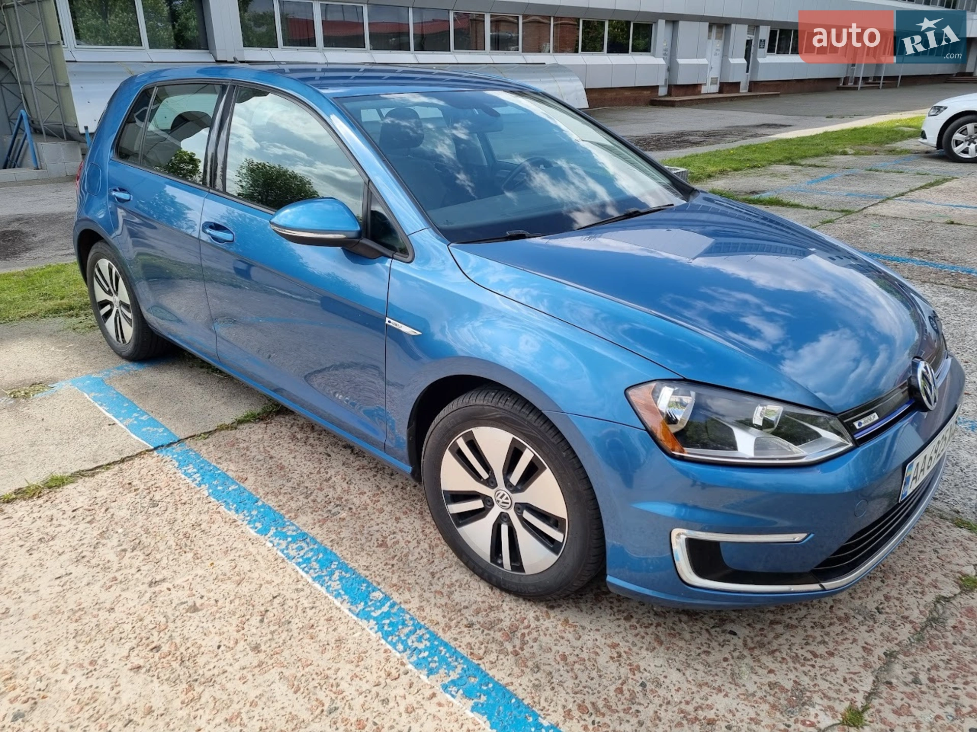 Volkswagen e-Golf, 2016