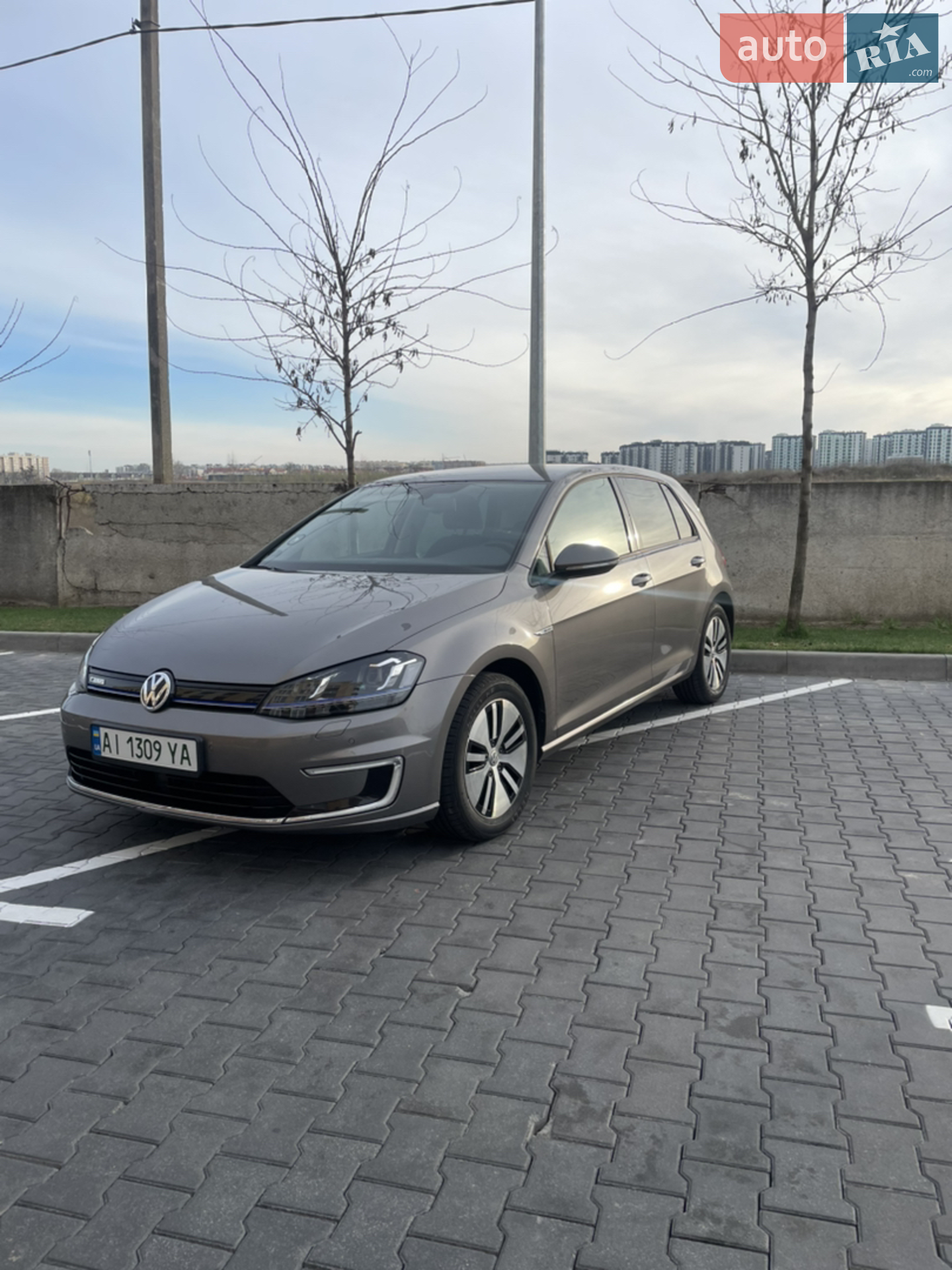 Volkswagen e-Golf, 2016