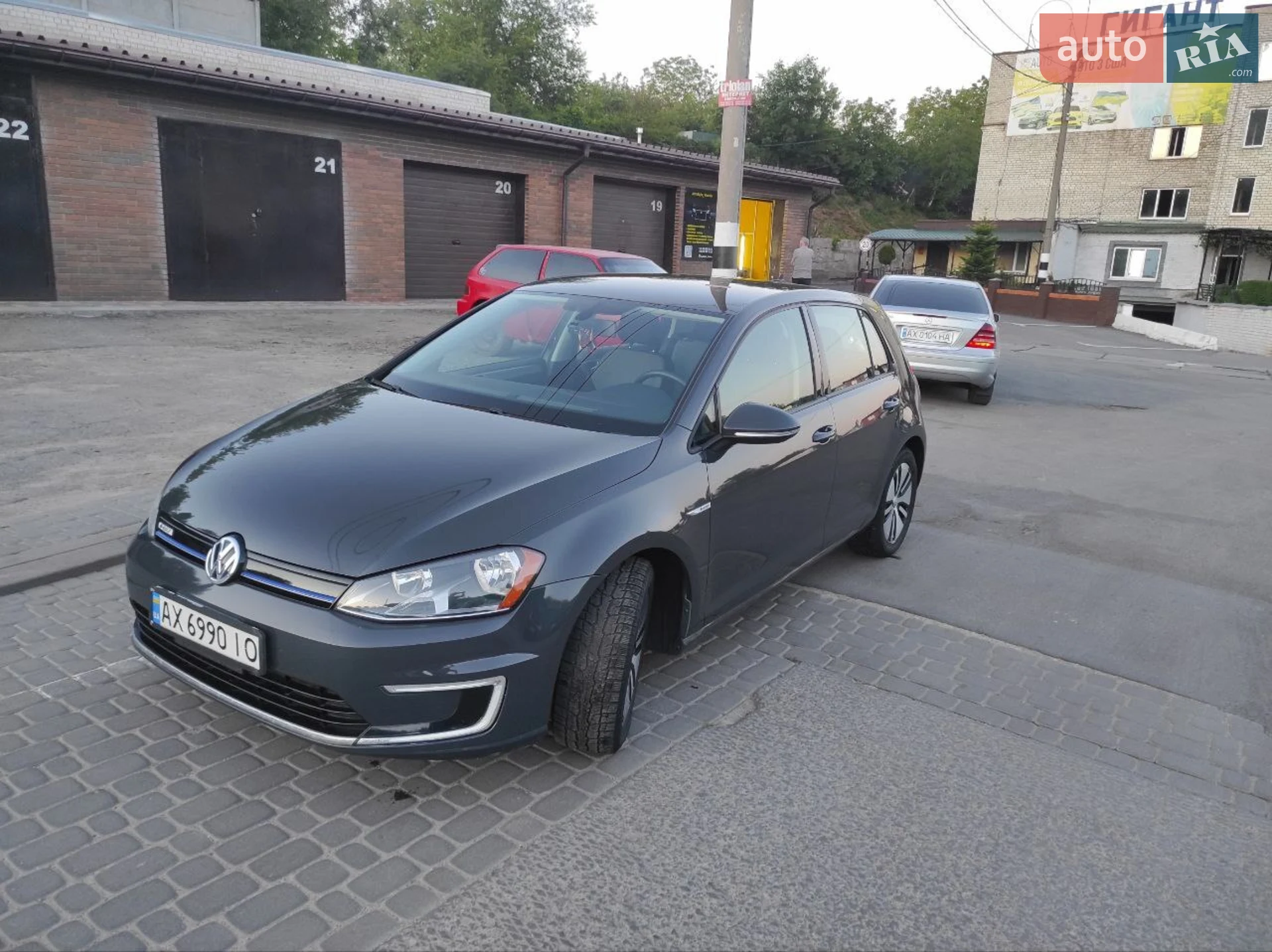 Volkswagen e-Golf, 2016
