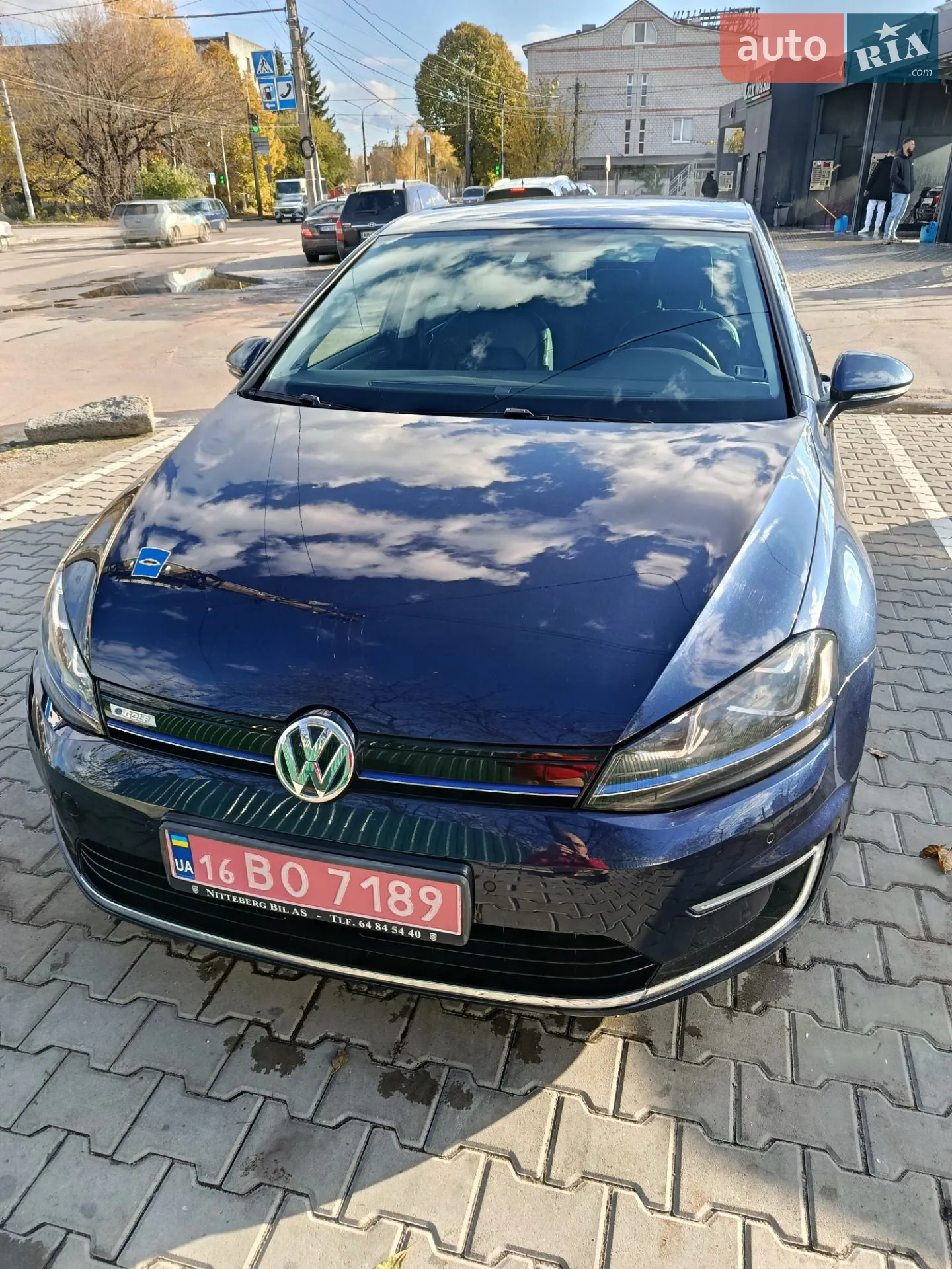 Volkswagen e-Golf, 2015