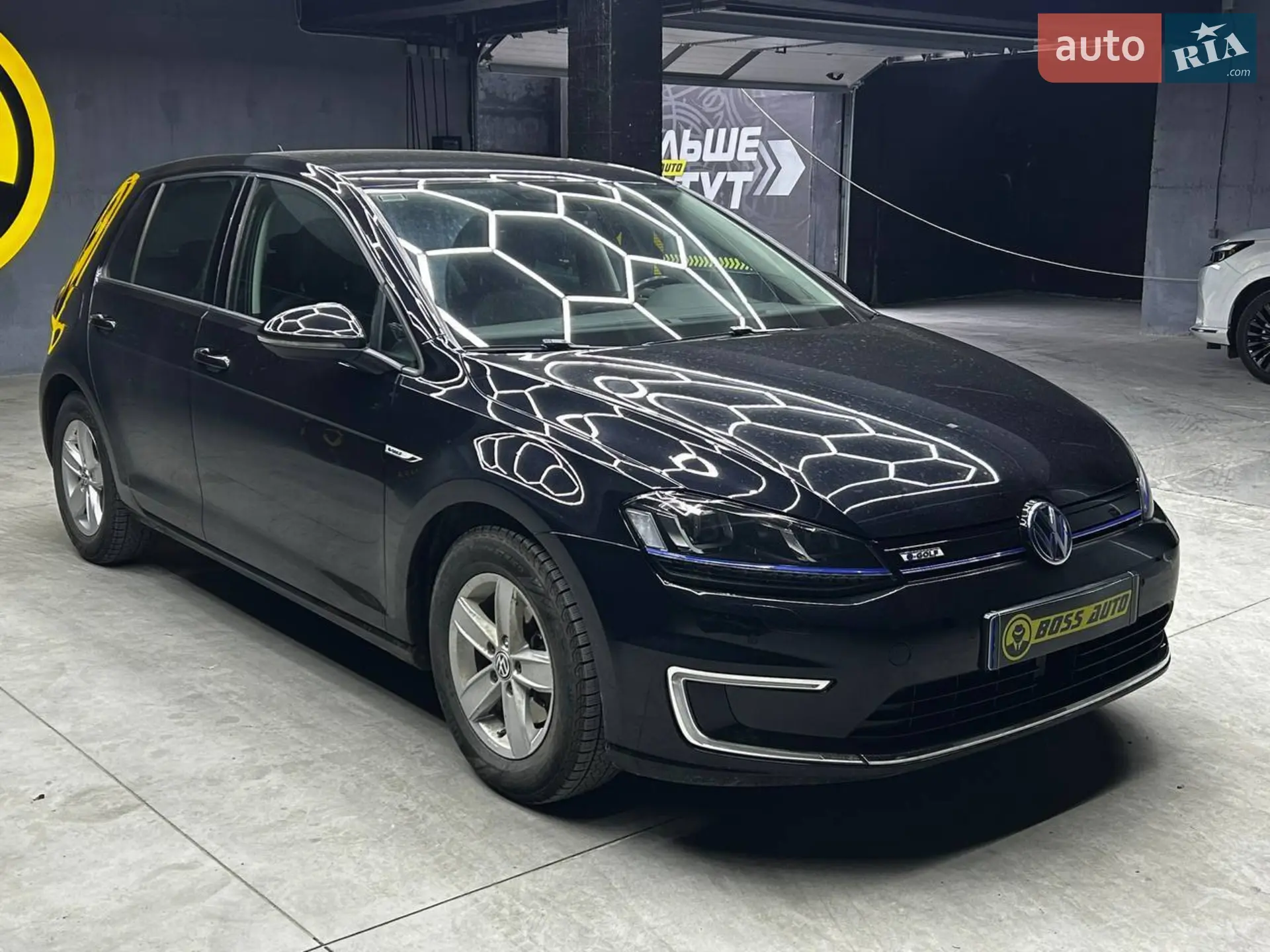 Volkswagen e-Golf, 2016