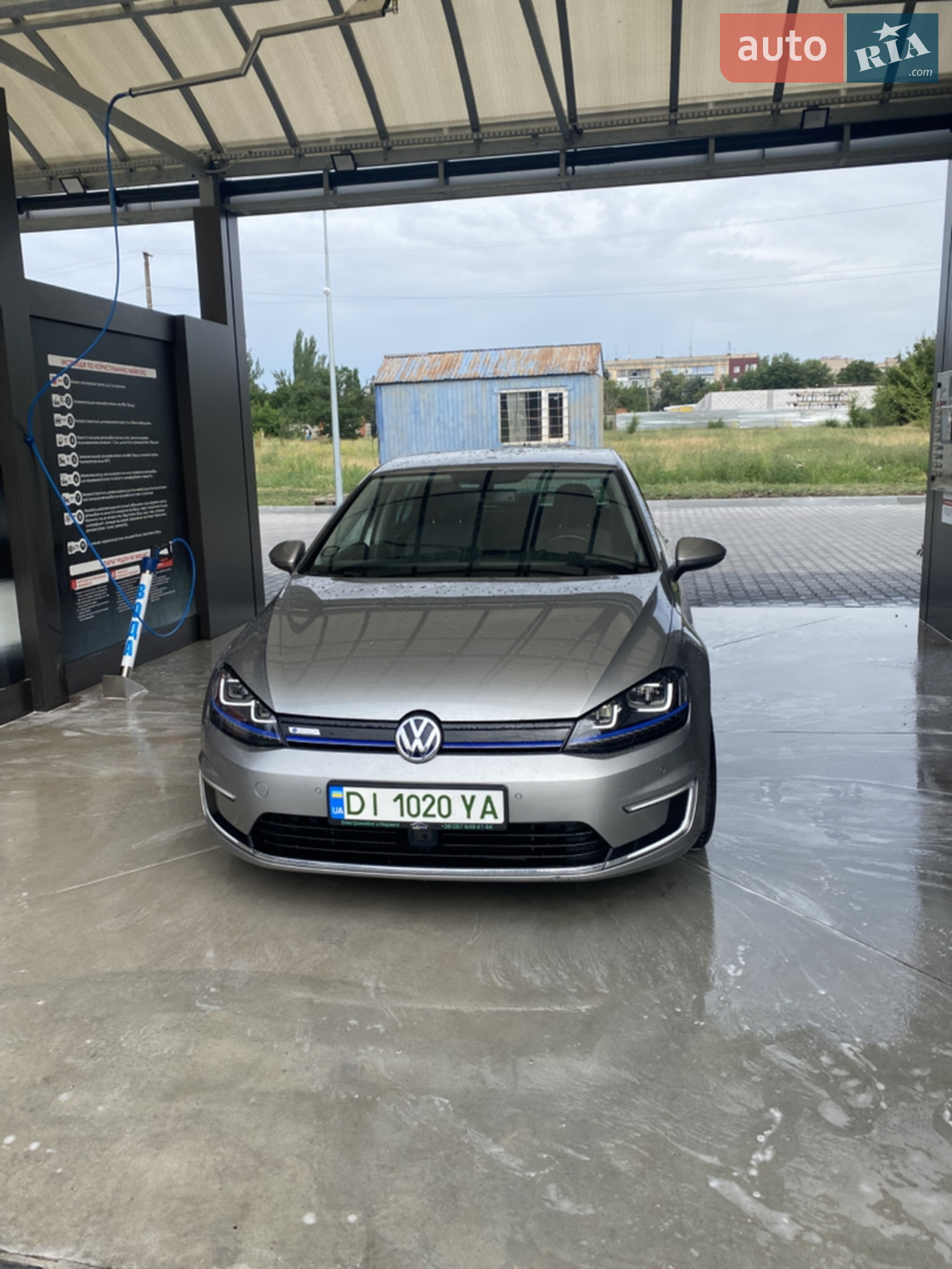 Volkswagen e-Golf, 2015