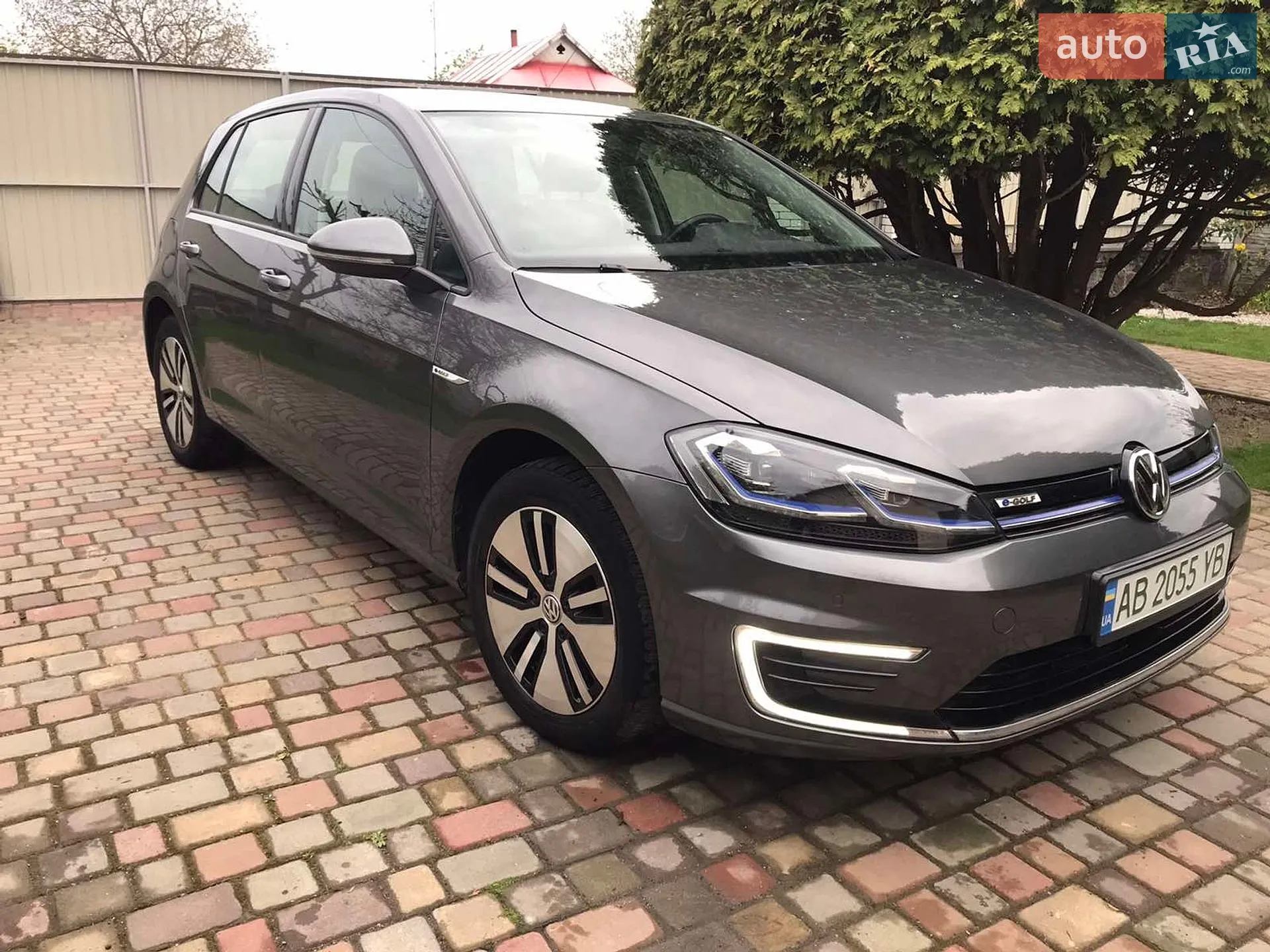 Volkswagen e-Golf, 2019