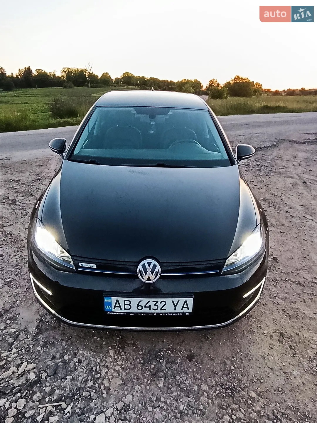 Volkswagen e-Golf, 2015