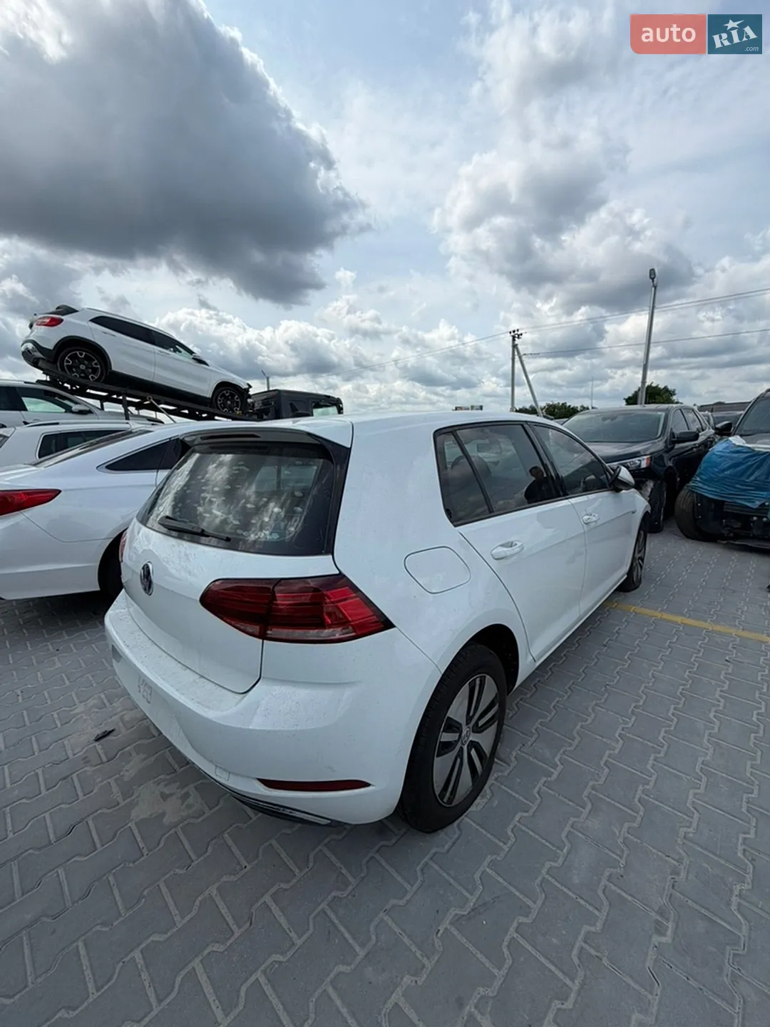 Volkswagen e-Golf, 2019