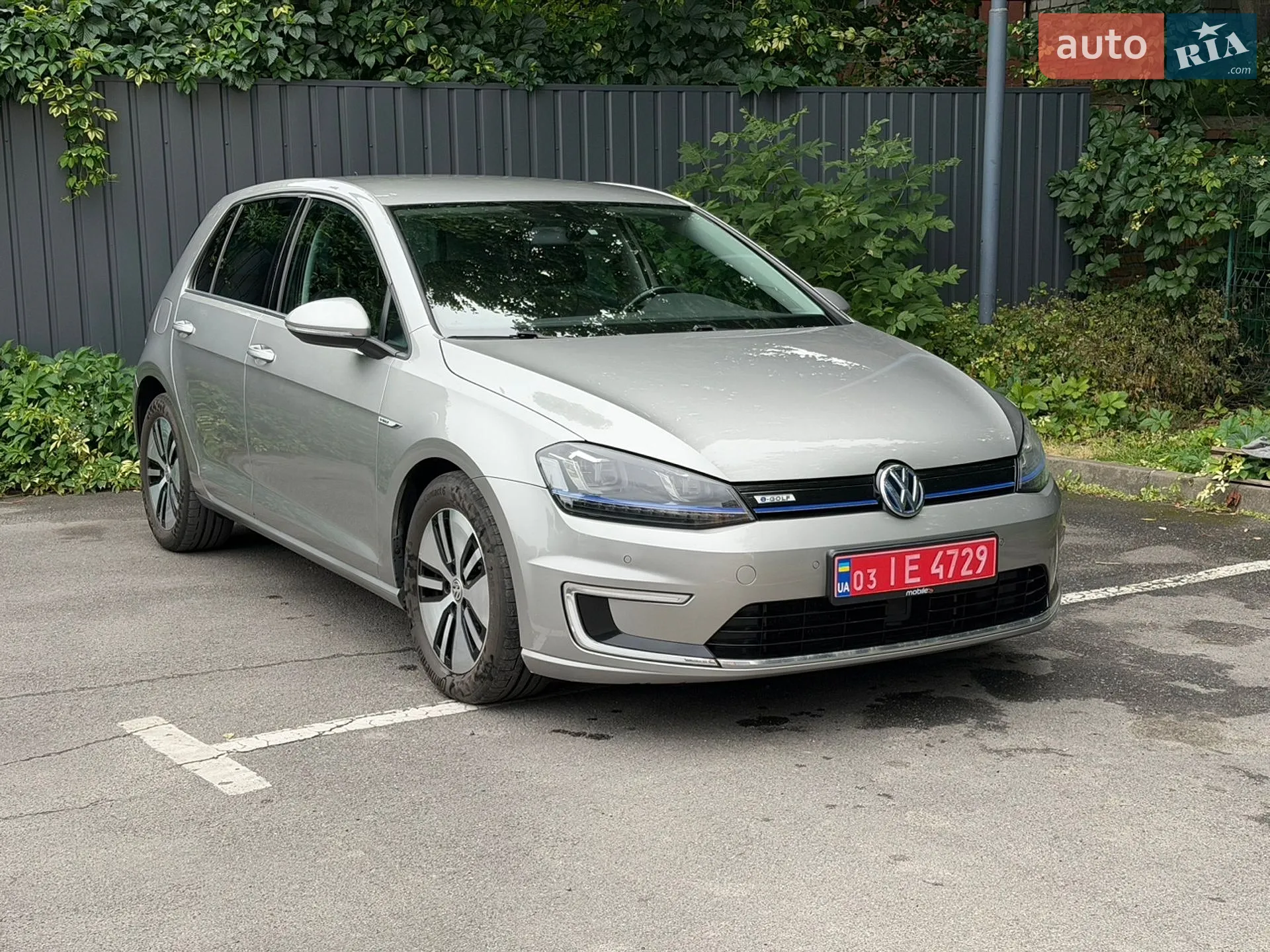 Volkswagen e-Golf, 2016