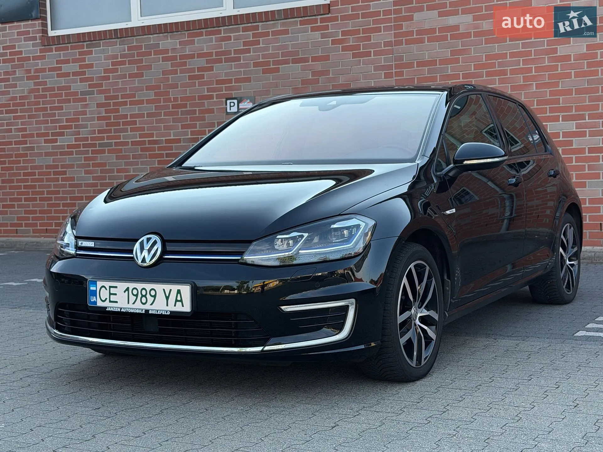 Volkswagen e-Golf, 2019