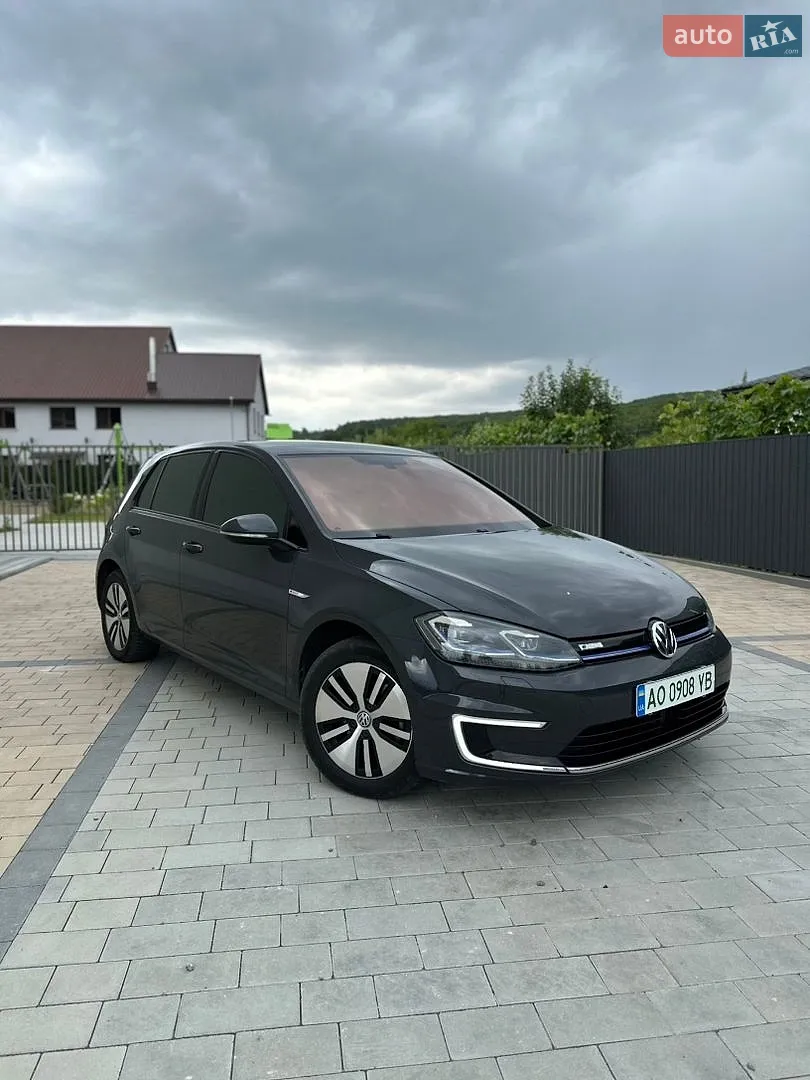 Volkswagen e-Golf, 2017