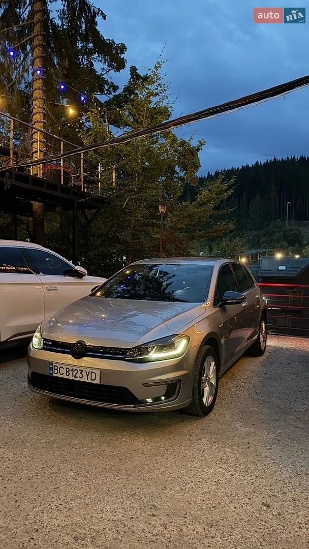 Volkswagen e-Golf, 2017