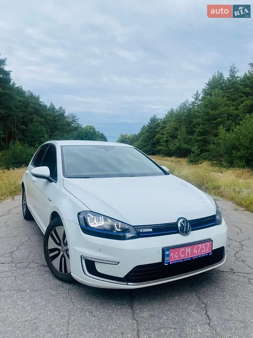 Volkswagen e-Golf, 2014