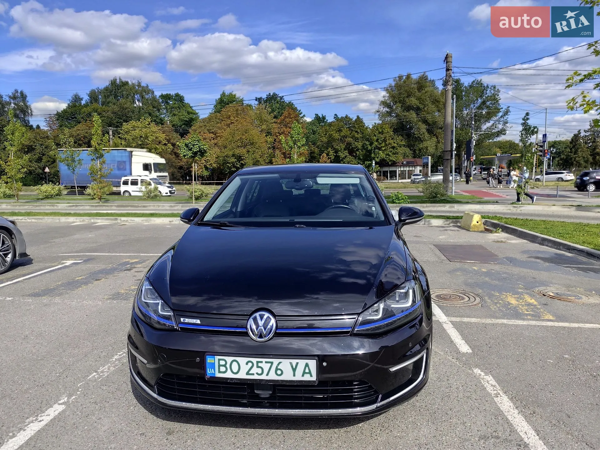 Volkswagen e-Golf, 2014
