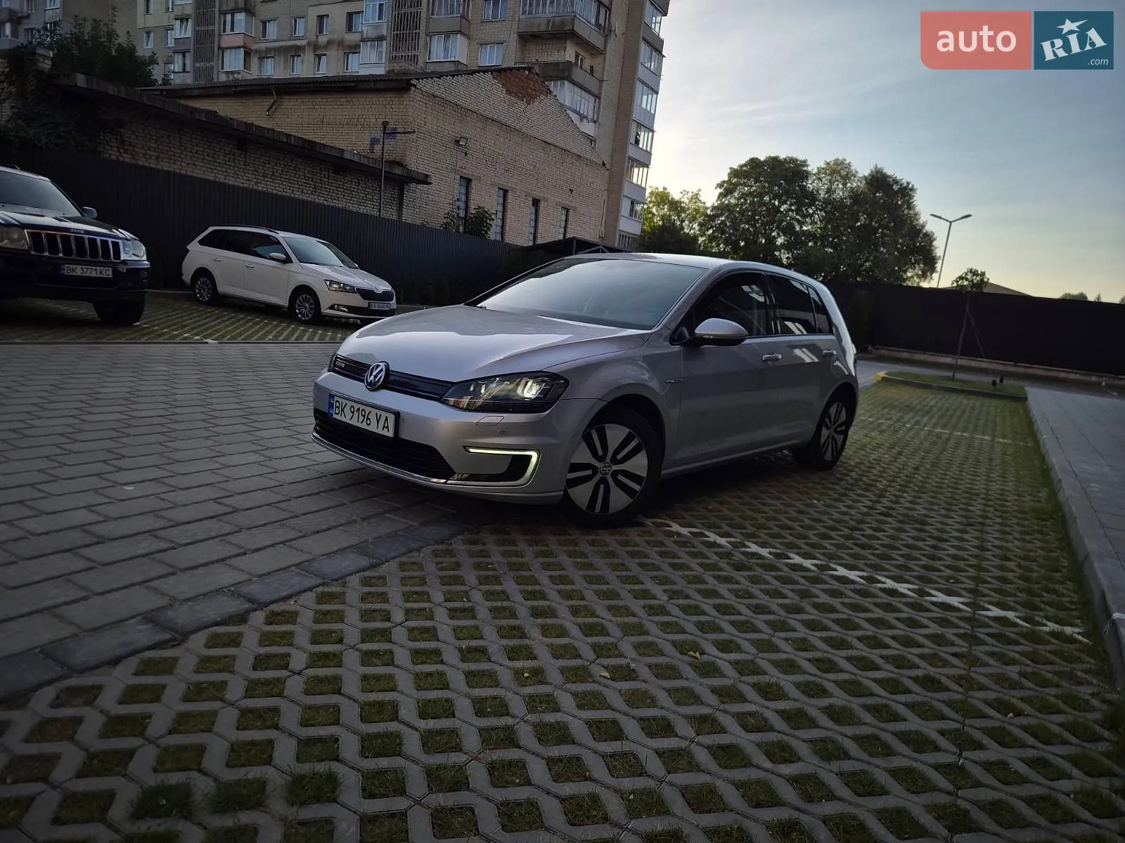 Volkswagen e-Golf, 2016