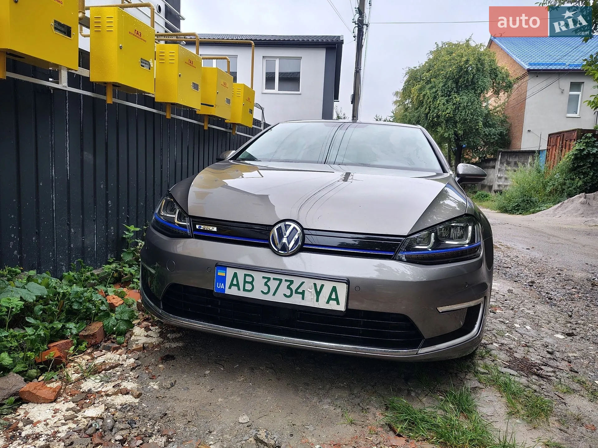 Volkswagen e-Golf, 2015