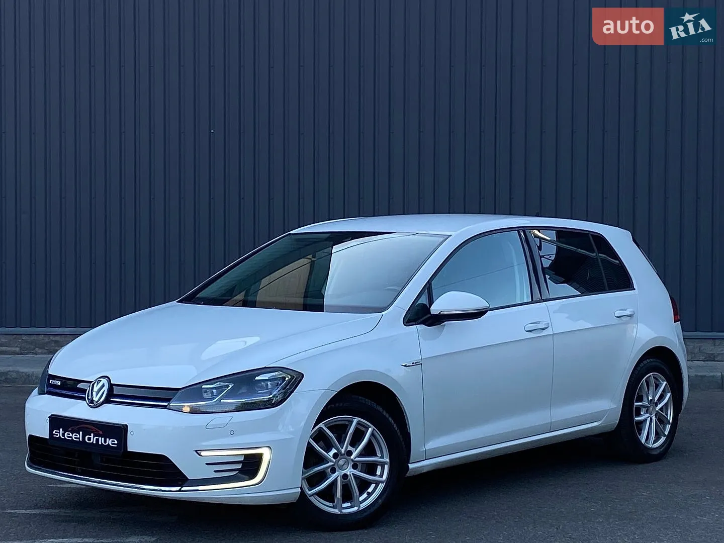 Volkswagen e-Golf, 2019