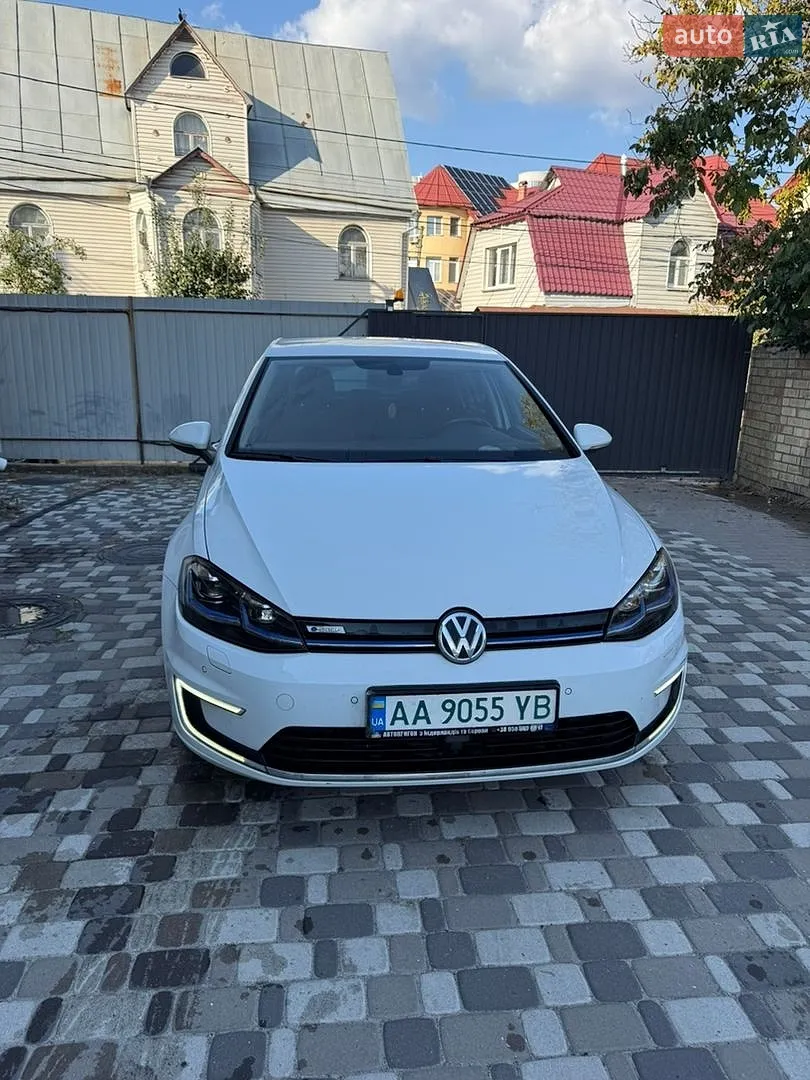 Volkswagen e-Golf, 2018