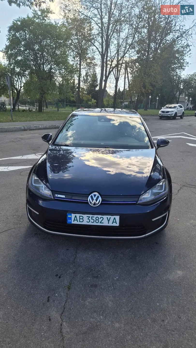 Volkswagen e-Golf, 2014