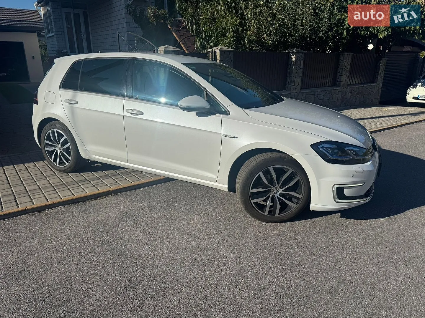 Volkswagen e-Golf, 2018