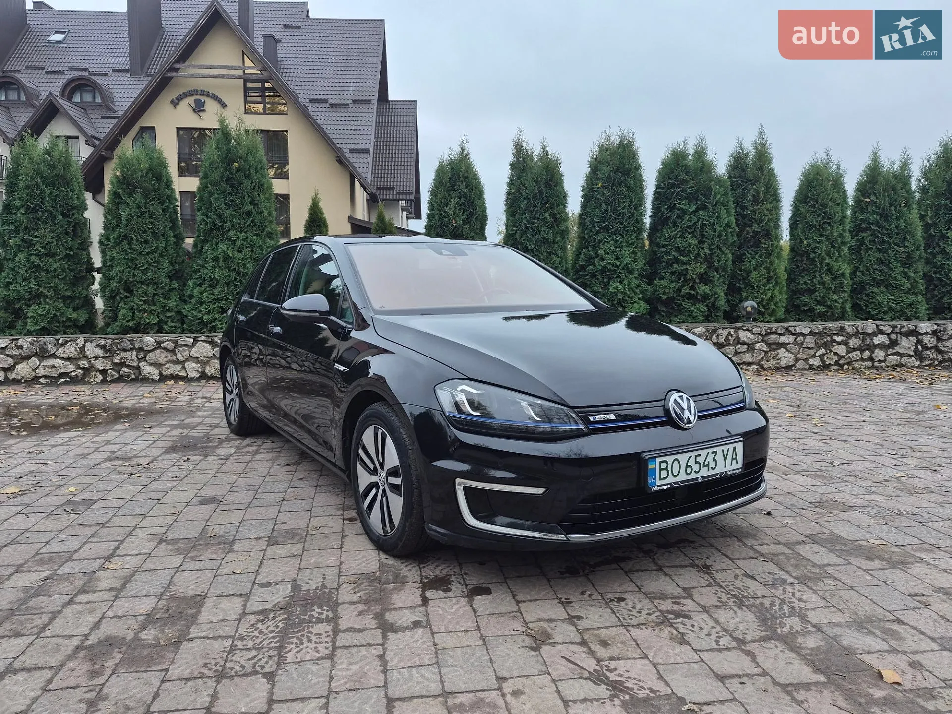 Volkswagen e-Golf, 2015